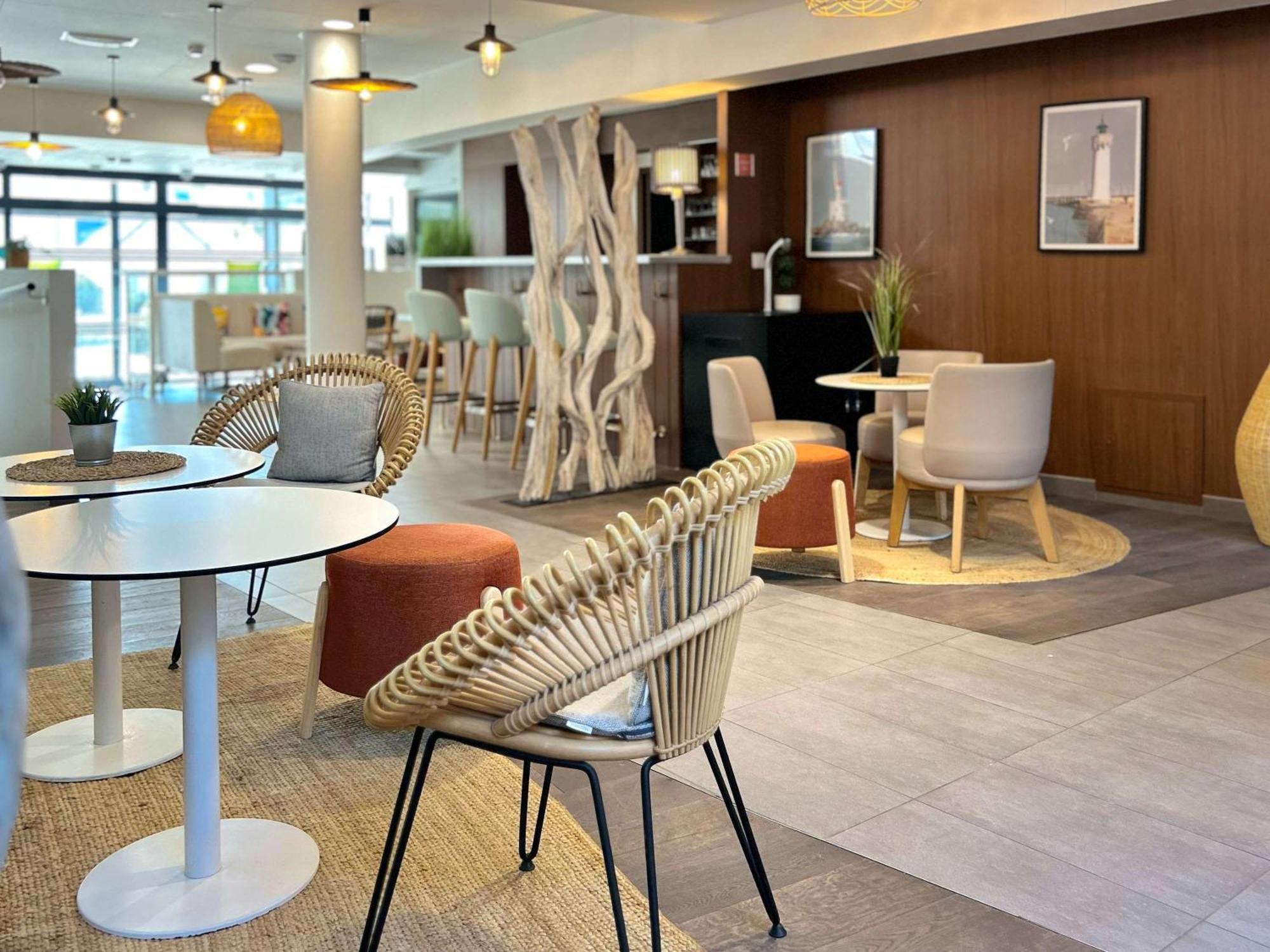 Hotel Ibis Styles Quiberon Centre Exterior foto